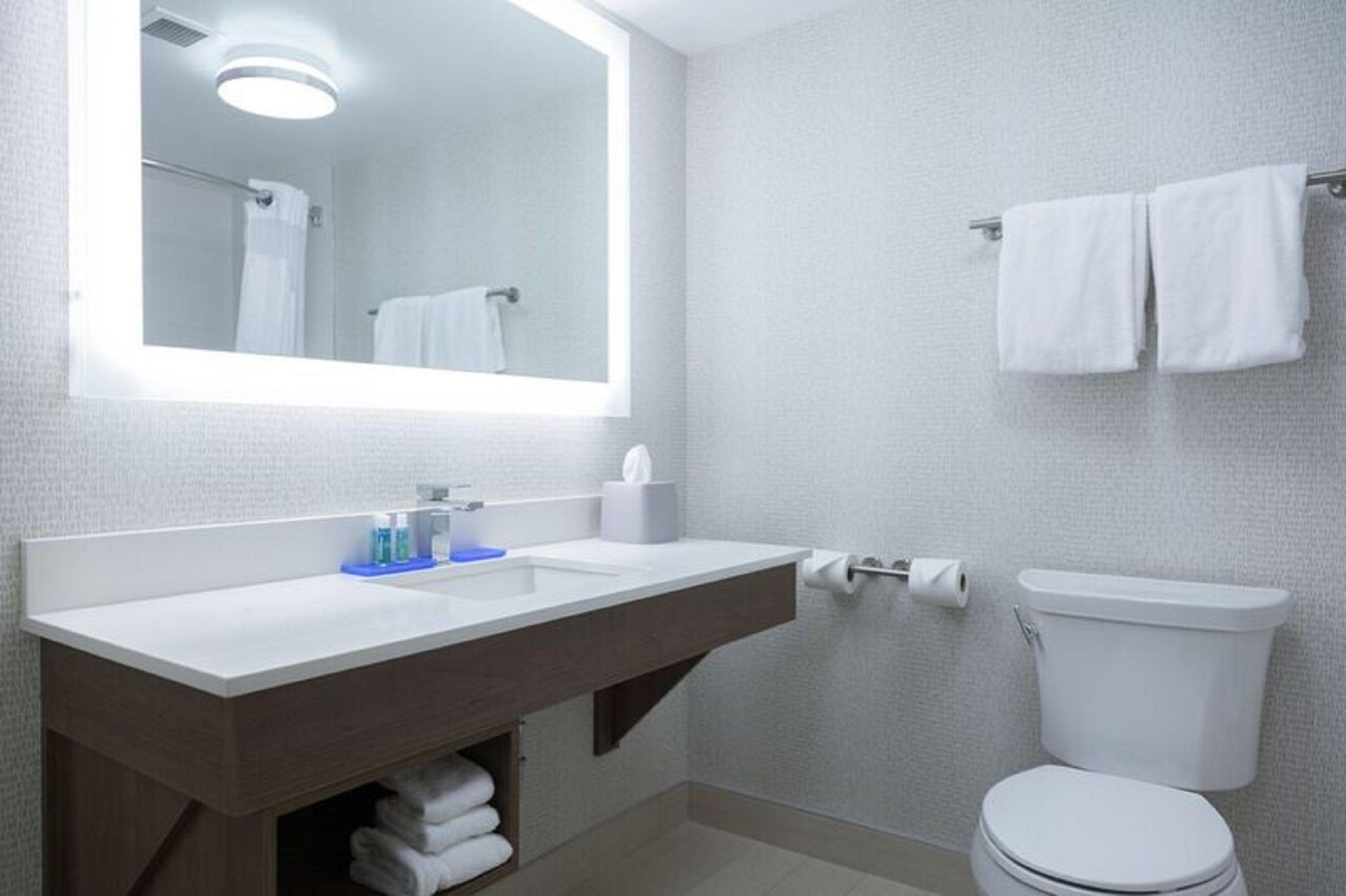 Express & By Ihg 3*
