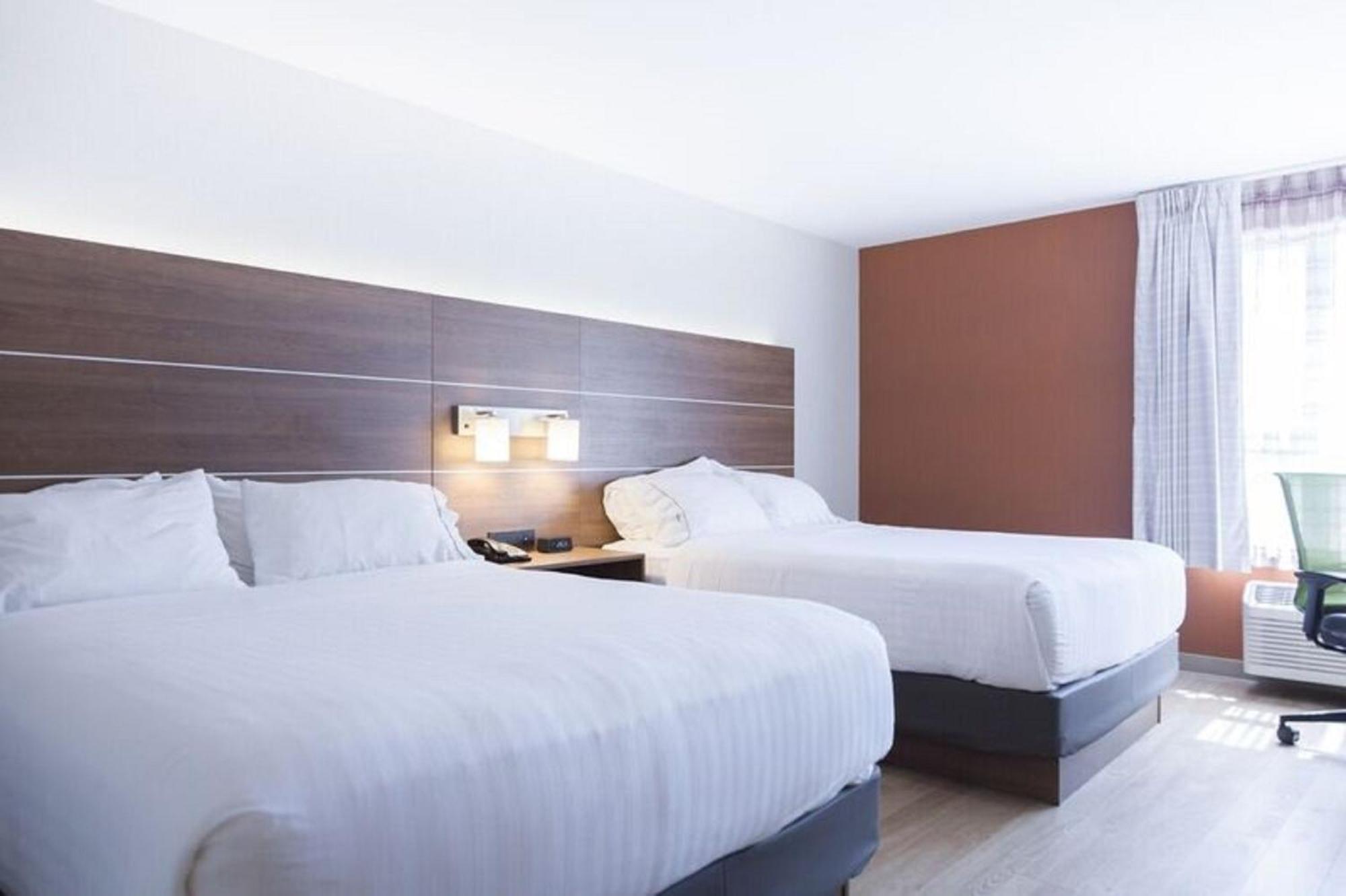 Express & By Ihg Hotel