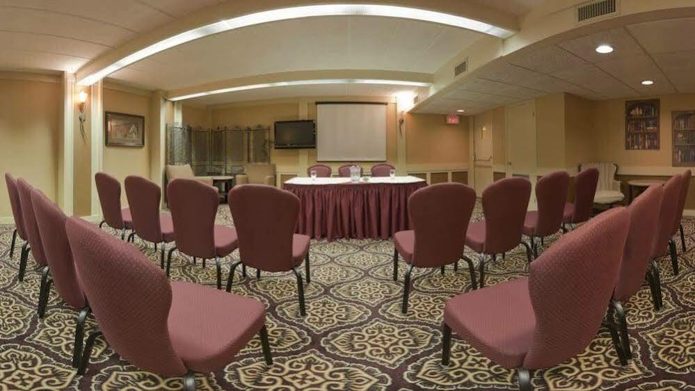 Hotel Express & By Ihg 3*