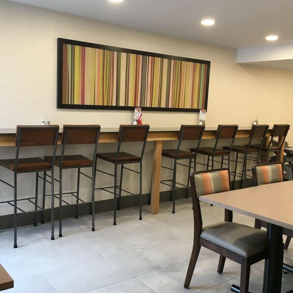 Hotel Express & By Ihg 3*
